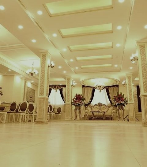 تالار پذیرایی قصر بابا بزرگ
