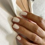 مرکز تخصصی کاشت و ژلیش و ترمیم ناخن راد بیوتی خیابان فرشته تهران